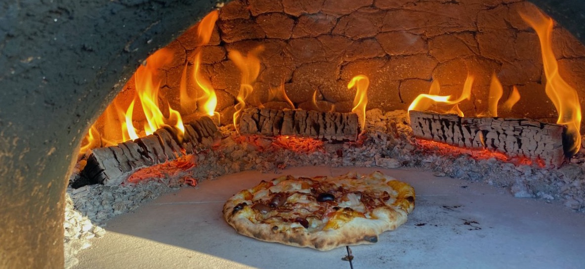 Beschläge für den Pizzaofen